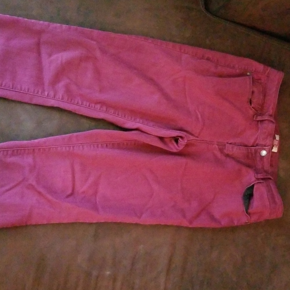 Junior  burgundy jeans